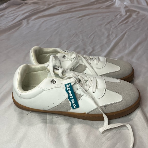 Shoes - New Womens Sneakers